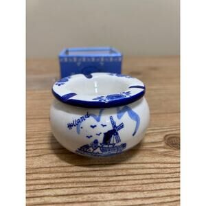 VTG Delft Blue Holland Hand-Painted Ceramic Ashtray Windmill Motif Box Base Chip